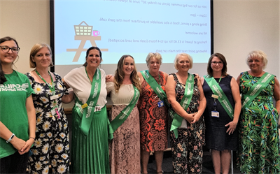 MR1425 Patient Experience Network PENNA Award for NGH Macmillan team 3.docx