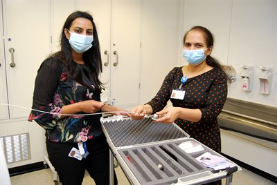 MR1306 Lead Radiotherapist Bansi mulji-Shah and Clinical Oncologist Dr Deepali Vaidya with the new equipment